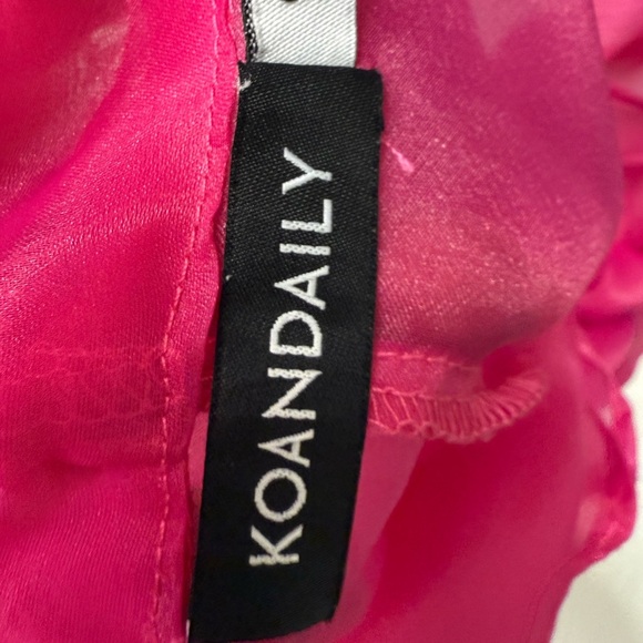 Vibrant Pink Blouse - Picture 4 of 5